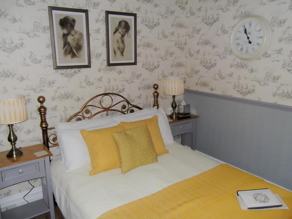 J'S Mayfair Guest House Blackpool Exterior photo